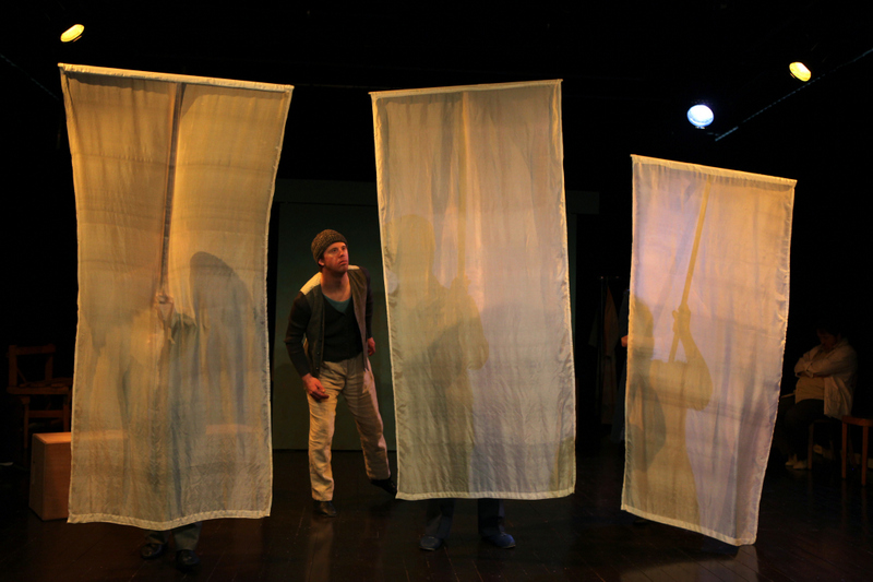 Atelier Théâtre I, ''Viens, viens vite...'', Genève 2009, © Isabelle Meister