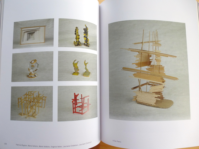 pages sculpture